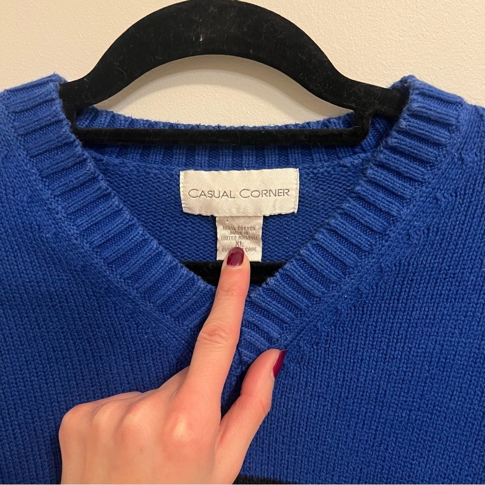 Casual Corner Women’s V-Neck Sweater 100% Cotton Classic Striped 4th of July - Picture 2 of 5